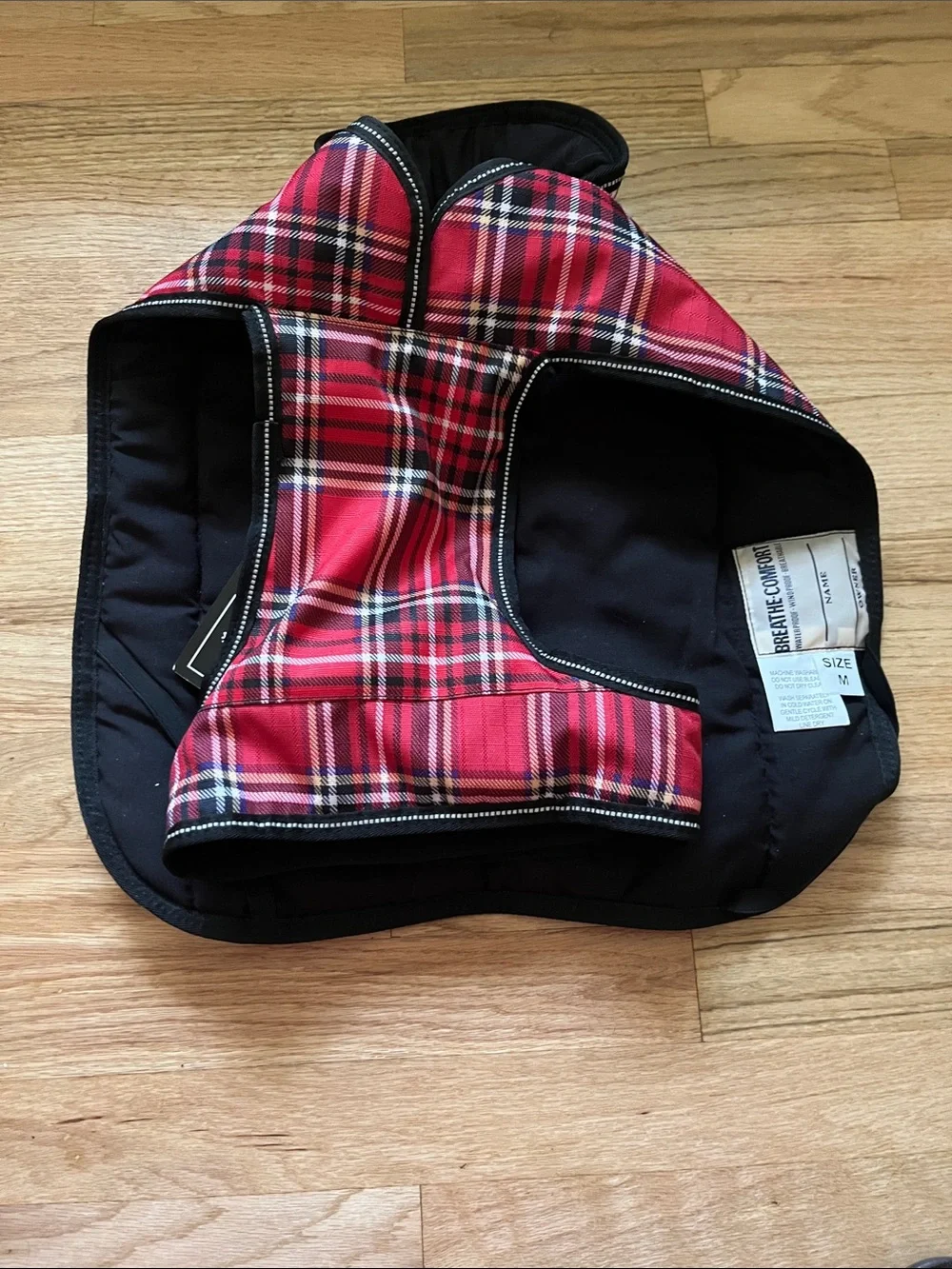 Plaid Red Dog Coat with Hood - Comfortable Tartan Style